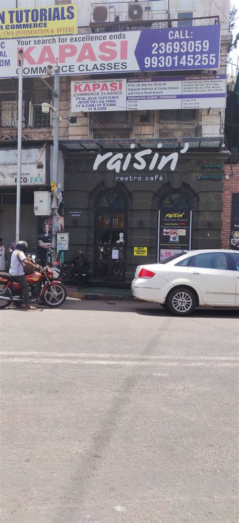 Drop By This Cute Cafe In The Hearts Of Mumbai | LBB