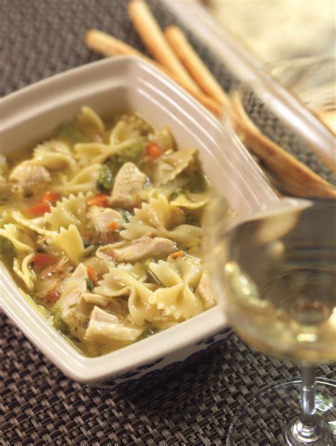 Best homemade chicken soup with bowtie pasta – Artofit