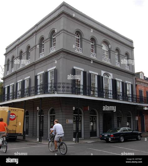 Exclusive!! This is the haunted mansion in New Orleans' French Quarter ...