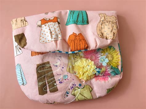 sui to nika ふわふわポーチ | dou dou