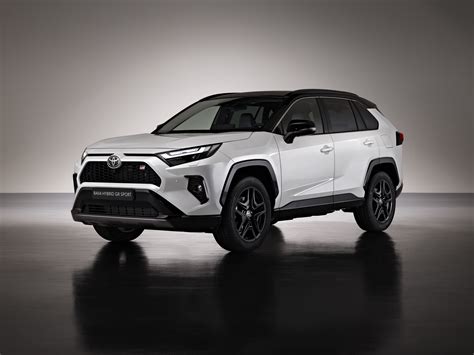 New GR SPORT Gives Toyota RAV4 The Edge