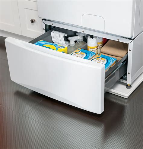 PM7X2 | UNIVERSAL WASHING MACHINE FLOOR TRAY - White | GE Appliances Parts