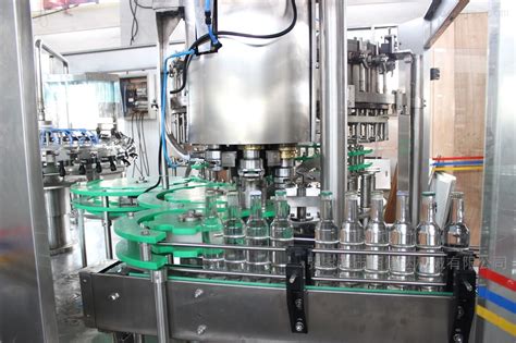 饮料包装设备-纯净水生产工艺流程-新闻中心-河南百冠机械设备有限公司