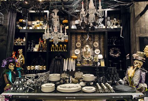 Grandin Road Halloween Comes to Life in Pop-Up Shop at Macy's Herald ...