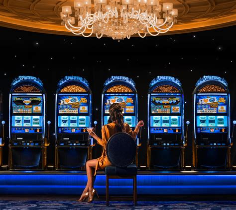 Luxury Hotel on the Las Vegas Strip | ARIA Resort Minimalist