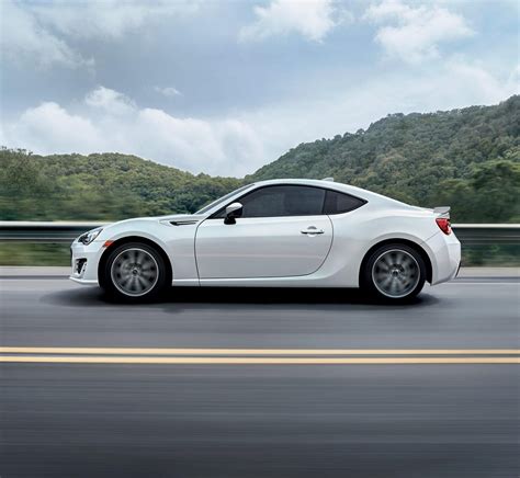 2019 Subaru BRZ is still a riot - CNET