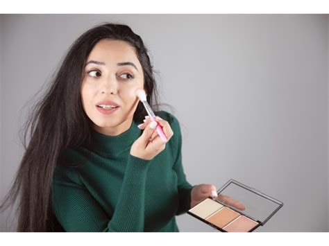 Flawless Skin: How to Cover Pigmentation with Makeup | Hey6E.com