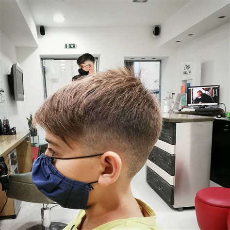 ΚΟΜΜΩΤΗΡΙΟ ΚΟΥΡΕΙΟ ΚΕΡΚΥΡΑ | MICHALIS V DESIGN FOR HAIR - Greekcatalog.net