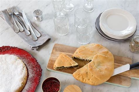 Market tour and lunch or dinner at a local's home in Civitavecchia - Viator