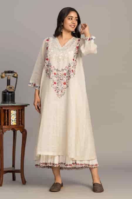 Prama by Pratima Pandey | Designer Sarees, Gowns, Lehengas | Aza Fashions