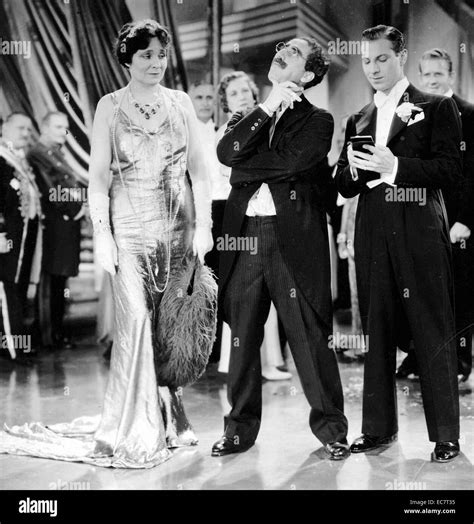 Duck soup brothers marx hi-res stock photography and images - Alamy