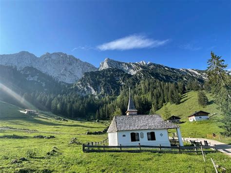 Reservar Corona del Kaiser de forma segura y fiable