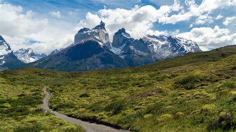 Paine Horns Massif (Cuernos del Paine) in Torres del Paine National ...