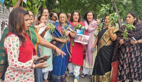 Congress goes ballistic over Vijayvargiya's 'Shurpnakha' comment on ...