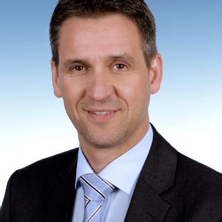 Expert Background – CharIN