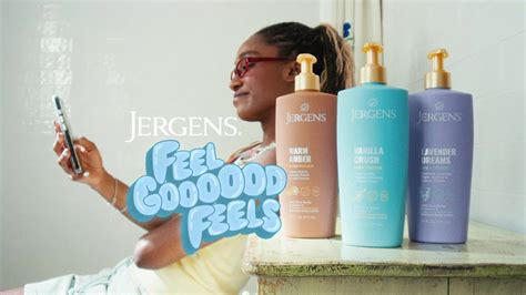 Jergens Shea Fusion Vanilla Crush Scented Body Lotion, Moisturizer for ...