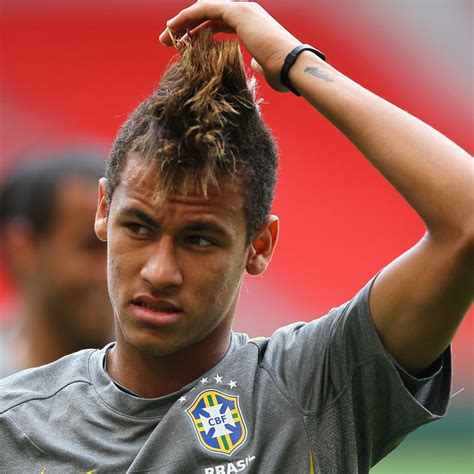 Neymar Hairstyle 2012 Neymar Hairstyle And Haircut
