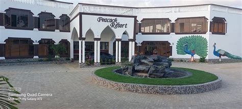 WHITE PEACOCK RESORT (Mtwapa) - Inn Reviews, Photos, Rate Comparison ...
