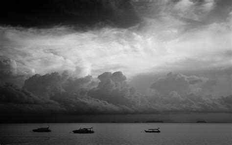 Download wallpaper 2560x1600 yachts, sea, clouds, dark widescreen 16:10 ...