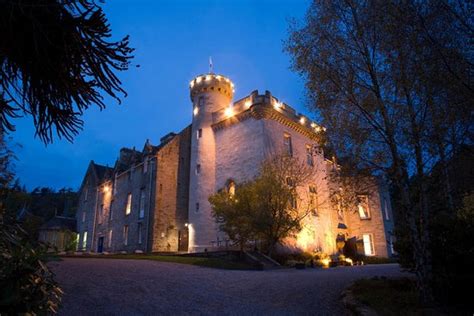 TULLOCH CASTLE HOTEL (Dingwall) - Hotel Reviews, Photos, Rate ...
