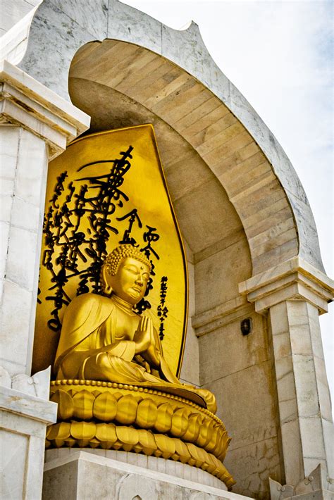 Vishwa Shanti Stupa in Nalanda | Bihar Tourism