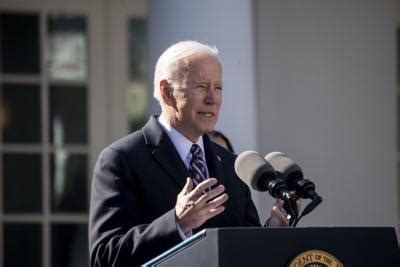 From pinnacle of presidency, Biden saw political career melt in pool of ...