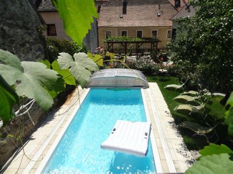 GASTEHAUS SCHMELZ (Weissenkirchen) - Apartment Reviews, Photos, Rate ...