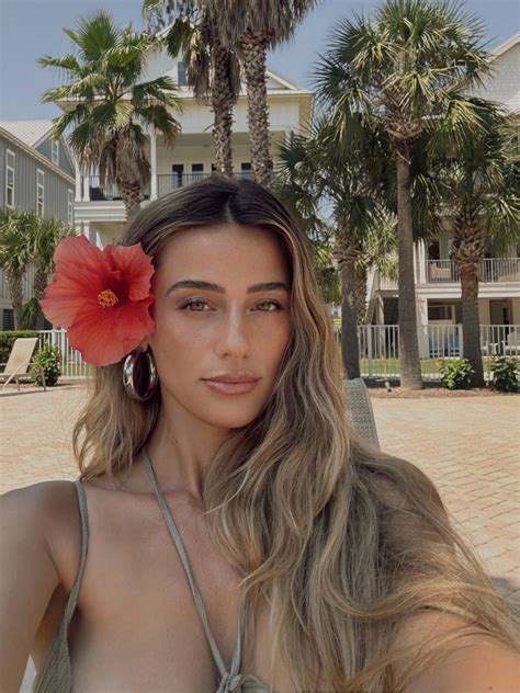 MADELINE HOPE – Instagram Photos and Videos 01/08/2026 – HawtCelebs