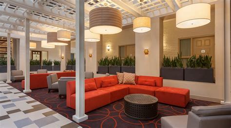 EMBASSY SUITES BY HILTON BATON ROUGE - Hotel Reviews, Photos, Rate ...