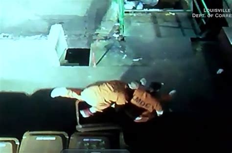 空中监狱：全美最凶狠的囚犯，如何空中越狱-影视综视频-搜狐视频