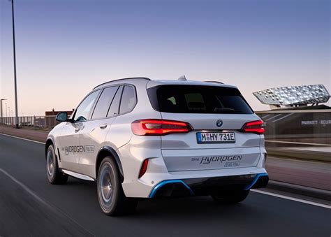 BMW iX5 Hydrogen Concept