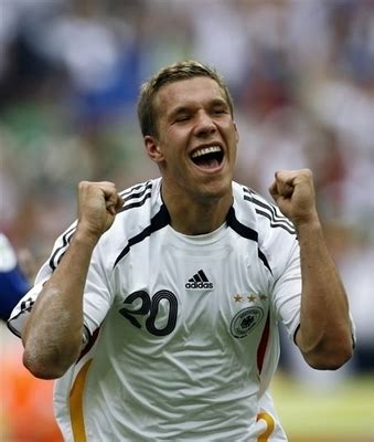 Lucas Podolski | TopNews