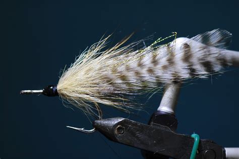 Redfish Fly Pattern Recipes 的图像结果