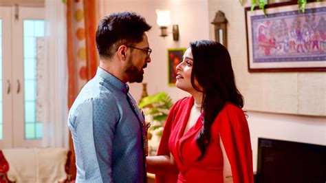 Watch Milon Hobe Kotodine S1 Episode 58 on JioHotstar