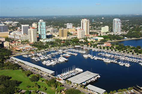 Downtown St. Petersburg - marina, pier www.visitstpeteclearwater.com ...