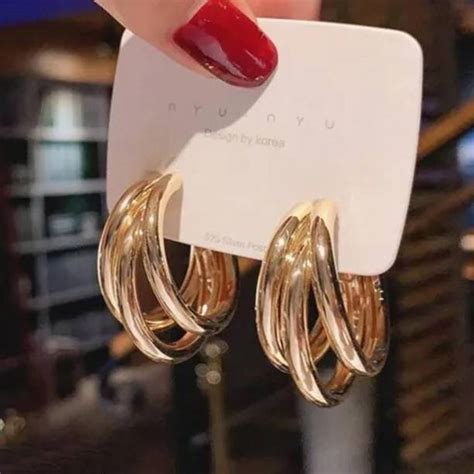 Earrings - Upto 50% to 80% OFF on Latest Earrings Designs Online For ...