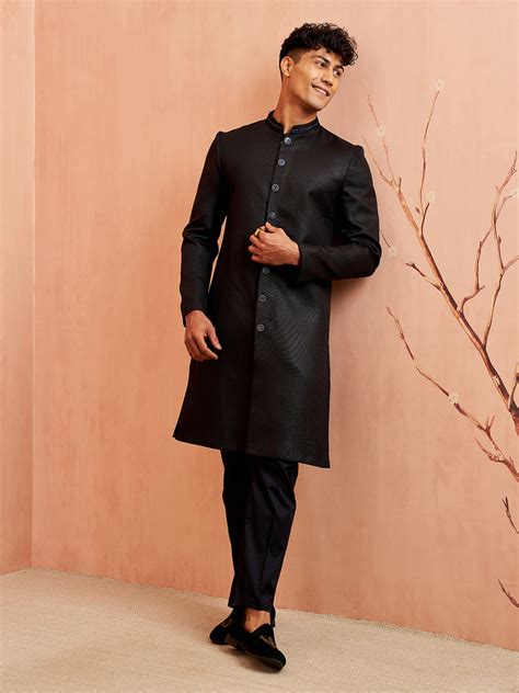 Men Black Jute Indo Western Kurta Pant Set Festive | VASTRAMAY – vastramay