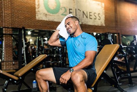 How To Sweat But Not Smell At The Gym