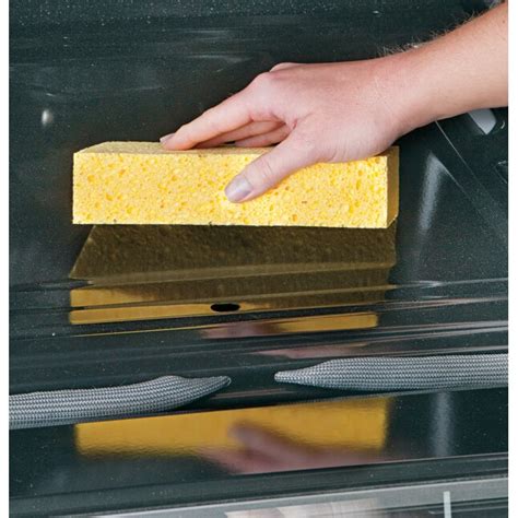 GE 30-in 4 Burners 5-cu ft Self-cleaning Freestanding Natural Gas Range ...