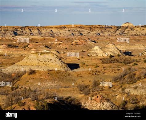 Badlands north dakota hi-res stock photography and images - Alamy