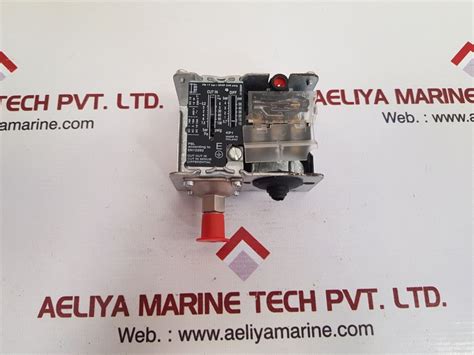 Danfoss a0000-01 low pressure control -0.2 ... 7.5 bar – Aeliya Marine Tech