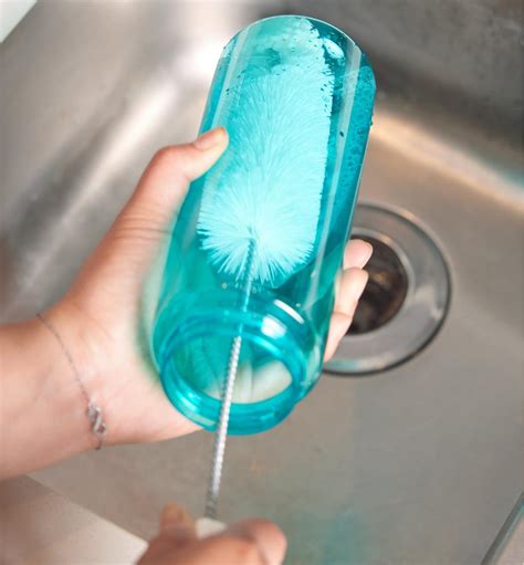 Household Cleaning Brushes - Lee Valley Tools