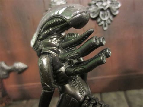 Alien Fish Action Figure 的图像结果