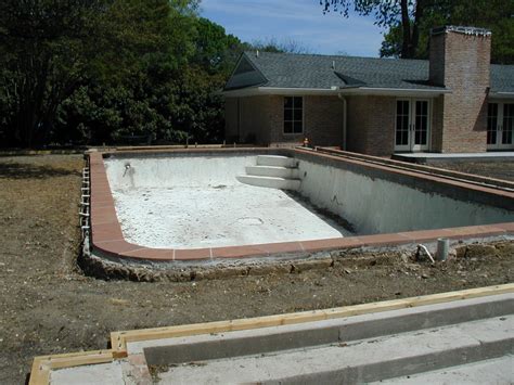 Pool Replaster Photos ~ Pool Renovation & Remodeling in Dallas