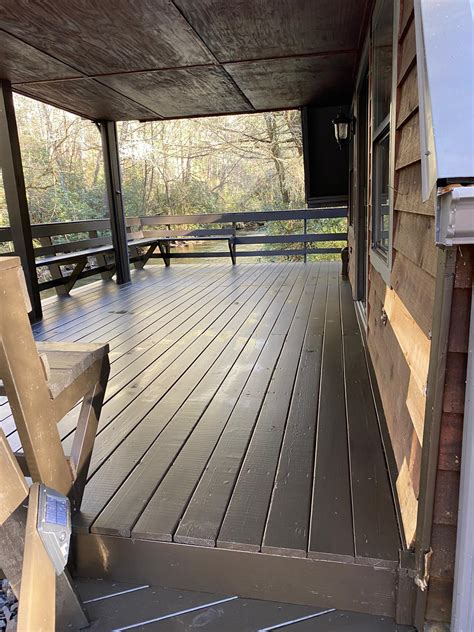 Deck Staining in Blue Ridge, Georgia | Lopez Painting