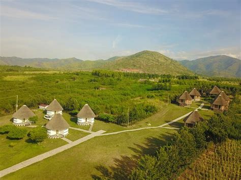 QUEEN ELIZABETH SAFARI LODGE (Kasese) - Hostel Reviews & Photos ...