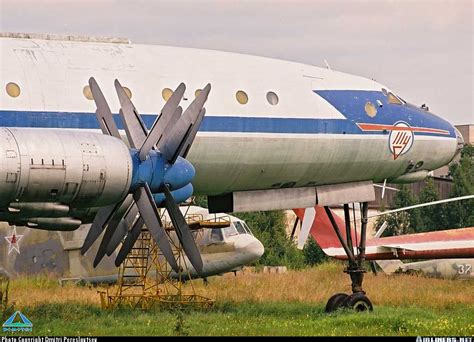 Tupolew Tu-114, RusAir 1:144 von Marco Coldewey