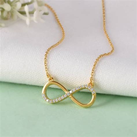 Gold Chains For Women - Gold Chain Design For Female Online at Best ...