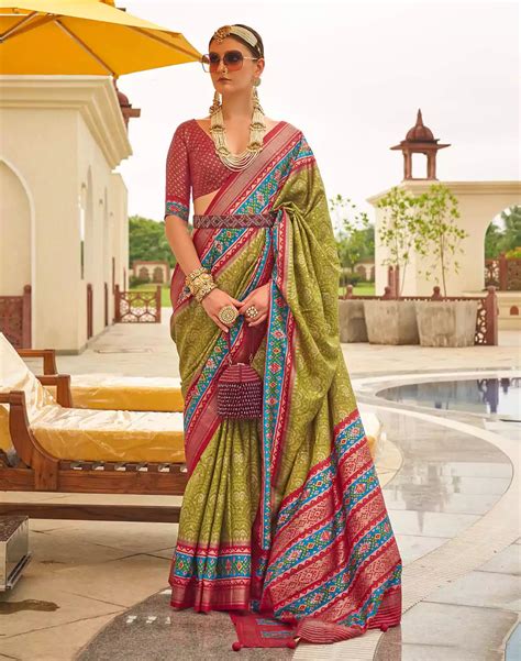Patola Silk Fabric Mehendi Green Contrast Saree – South India Shopping Mall