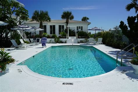 GOLDEN MAGNOLIA RESORT & SPA (Flagler Beach) - Inn Reviews & Photos ...